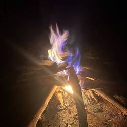 Weils noch nicht warm genug ist, Lagerfeuer und Geschichten