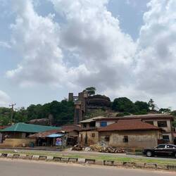 Idanre Hills von unten