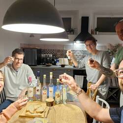 Mati, Betti et le voisin Greg