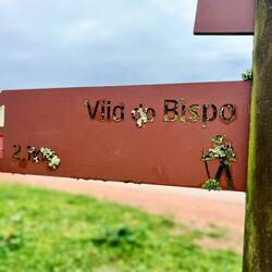 Kurz vor Vila de Bispo fängt es..