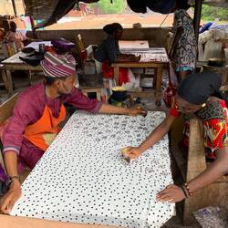 Händisches Wachsauftragen