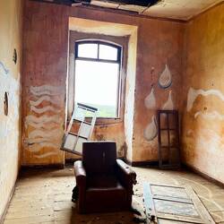 ..unterm Dach zu schlafen.