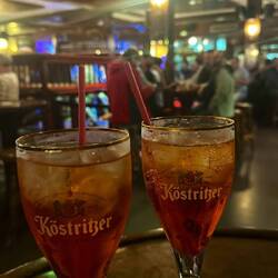 1. Aperol Spritz der Reise