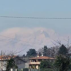 Les Alpes visibles depuis la vallée