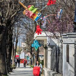 Whoa... look out below...