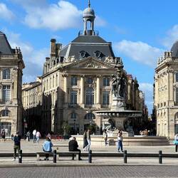 Miroir d'eau an der Place de la Bourse