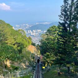 Penang Hill - steilster Tunnel vong Welt
