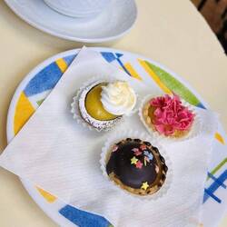 Danach essen gehen und zum Nachtisch in der Pastelería einfallen 😋🤩