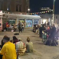 An diesem Platz kommen wir oft vorbei und es ist immer was los :)