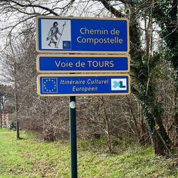 Die heutige Route ist Teil des Pilgerweg nach Santiago de Compostella zu sein