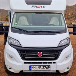 Sind am überlegen, ob wir in Mazarrón die Haube schwarz folieren lassen!