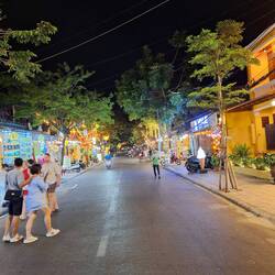 Hoi An pictures night and day over our stay