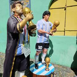 Μαραντόνα παντού