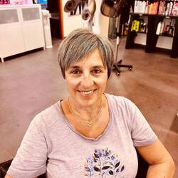 ...und mis Schätzeli het sech no vonärä Frisösä verschönärä lo.