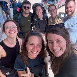 Die Gang (Laura, Nathan & Anna (UK) und die zwei aus Hamburg 😅)