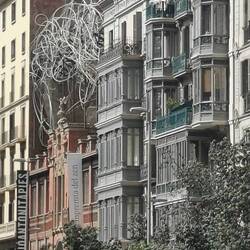 Was in dem Haus mit dem Drahtgestell ist, muss ich noch rausfinden.