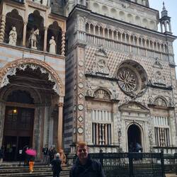 Devant la Basilica di Santa