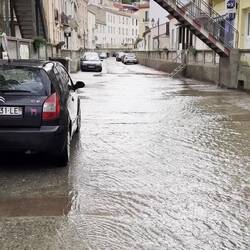 Mitten durch Cerbere läuft dieser Kanal