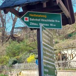 Sehr gute Beschilderung!