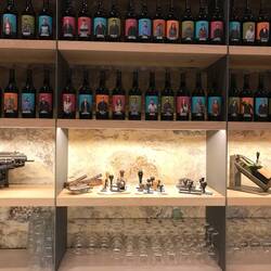 Für jede Mitarbeiter gits e eigeti Fläsche!