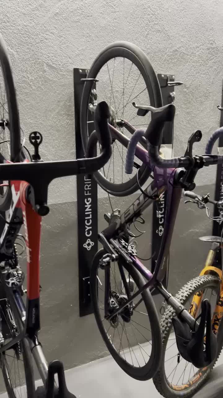 Was für ein geiler Fahrradkeller im Hotel Ultonia Girona