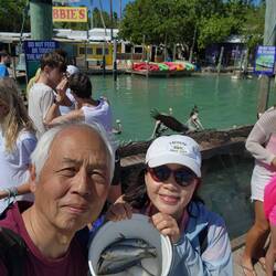FEED THE TARPON AT ROBBIE’S Marina For Fun In Islamorada, Overseas Hwy, FL