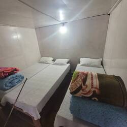 Unser Holzgestell aka Zimmer 🤣