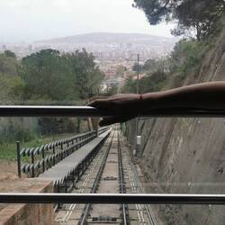 Zahnradbahn hinunter