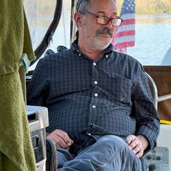 He didn't see me take this photo 😉