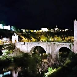The Alcantará Bridge by night
