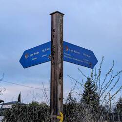 Facing a choice: longer traditional way or more isolated alternative? I stuck with tradition.