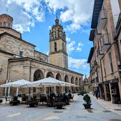 Arriving in Los Arcos