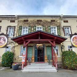 Die Gaststätte Wilder Hirsch....