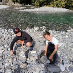 בונים מגדלים