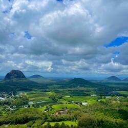 Glass House Mountains National Park 🗻