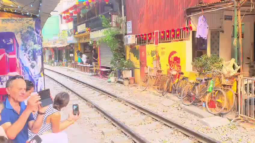 Zugstrecke durch Hanoi