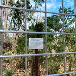 Wanderer du darfst, aber bleib auf deinen Wegen!