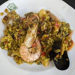 Paella mixta