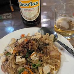 Not the best food, but Laos beer is nicer than Thailand's Chang hehe
