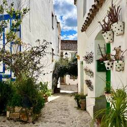 ..Gassen und Häuser beweisen.