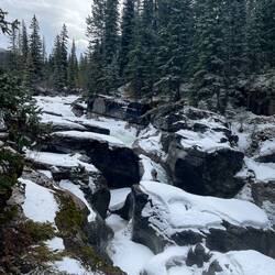 Maligne Canyon walk