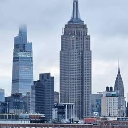 Letzter Blick aud One Vanderbuilt, Empire State Building und Chrysler Tower