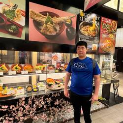 Symeon pick the restaurant because of the food display in front of the store.