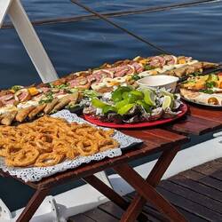 Nordverpflegung inkl. Austern& Champagner