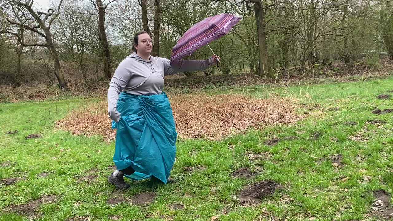 Tanz mit Madame Sonnenschirm