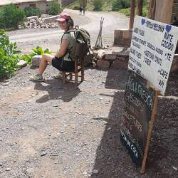 Päuschen. Überall kann man gefüllte Tortillas kaufen und heißes Wasser für die Mate Thermoskanne.