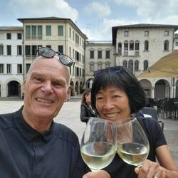 Our last glass of Prosecco in Conegliano's main Piazza. Cincin!