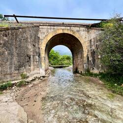 ..mal balancierend daran vorbei..