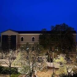 abendlicher Blick aus einem meiner Fenster