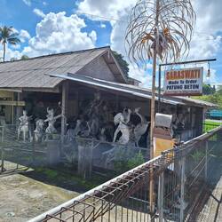 Bali's version of Garden Gnomes !